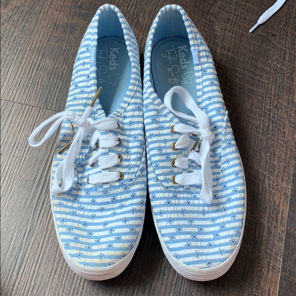 Taylor swift keds never worn